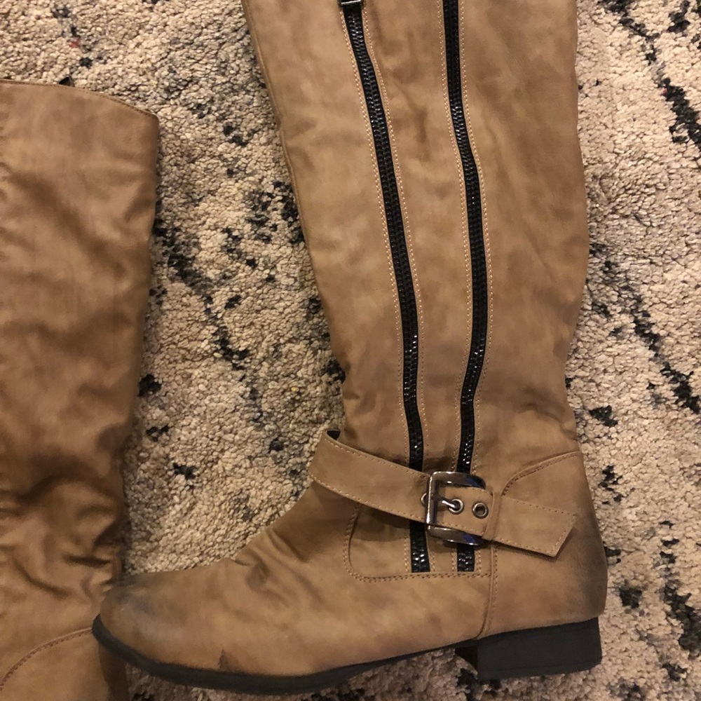 Twisted boots - Picture 4 of 4